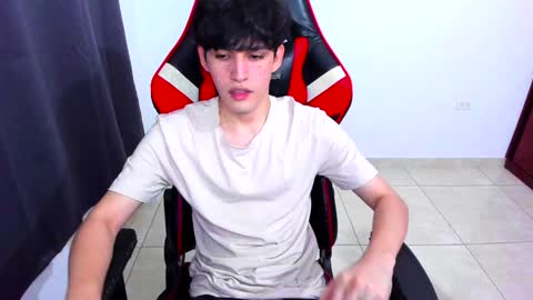 Snapshot of eren_tatakae chatting on 01-07-25, 12:03 eren_tatakae online show from 01-07-25, 12:03