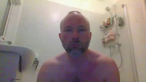 eric334418 online show from 02-08-26, 05:49