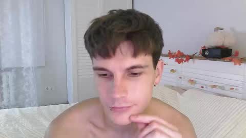 Eric Crush online show from 10-21-25, 04:13