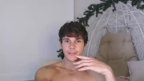 Eric Crush online show from 12-14-25, 03:56