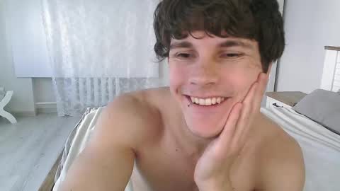 Snapshot of eric_crush chatting on 06-09-26, 04:02 Eric Crush online show from 06-09-26, 04:02
