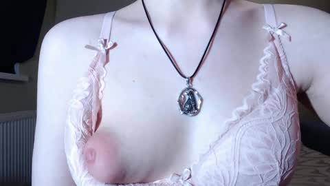 Erica online show from 04-18-26, 03:05