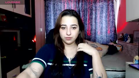 Snapshot of erica_mills chatting on 11-20-25, 08:36 erica_mills online show from 11-20-25, 08:36