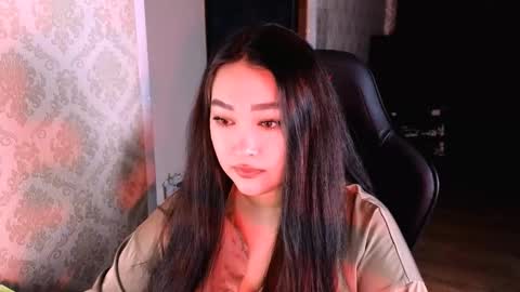 Erica Wayne online show from 01-10-26, 01:57