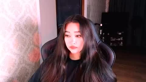 Erica Wayne online show from 01-11-26, 02:22