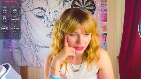 Erica Winterr online show from 09-19-25, 04:25