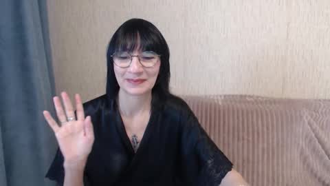 ericablack8 online show from 11-19-25, 07:19