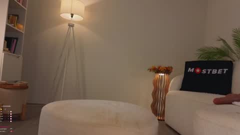 Snapshot of ericamiracle15 chatting on 12-04-24, 10:02 Call me Erica online show from 12-04-24, 10:02