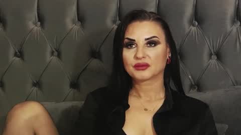 Erica online show from 12-18-24, 09:08