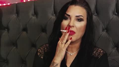 Erica online show from 02-08-25, 07:49