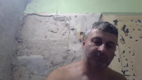 Snapshot of ericboy32 chatting on 06-07-26, 01:59 eric online show from 06-07-26, 01:59