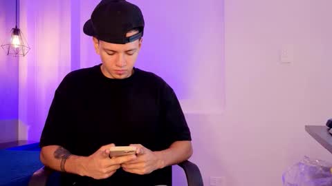 Erick  online show from 04-11-26, 03:05