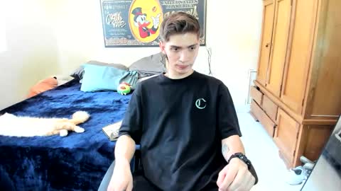 Snapshot of erick_de_rossee chatting on 05-15-26, 06:59 erick_de_rossee online show from 05-15-26, 06:59