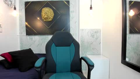   online show from 02-20-25, 03:45