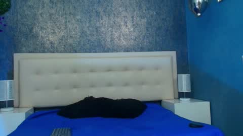   online show from 09-13-25, 03:17