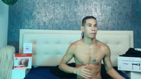   online show from 09-19-25, 03:52