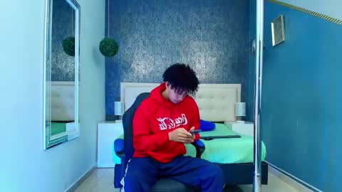   online show from 10-13-25, 03:39