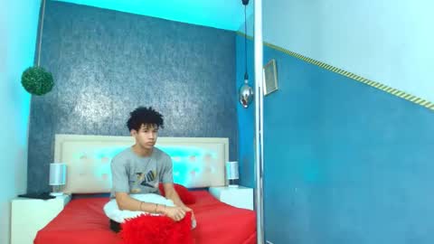   online show from 11-03-25, 03:30