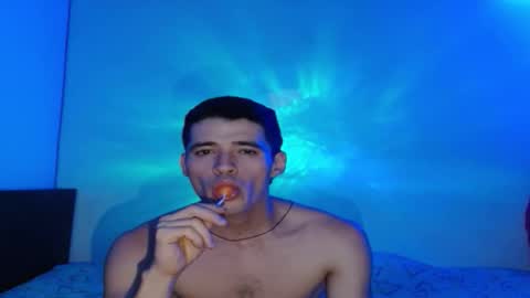 erikk 565 online show from 01-07-26, 05:43