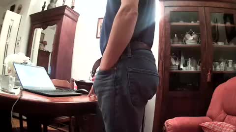 Snapshot of ericstephcam31 chatting on 11-28-25, 12:08 Steph et Eric online show from 11-28-25, 12:08