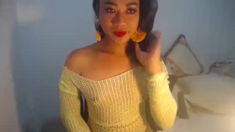 Snapshot of erika_madrigal chatting on 12-25-24, 10:59 erika_madrigal online show from 12-25-24, 10:59