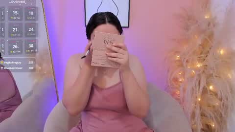 Snapshot of erika_mendez1 chatting on 06-20-26, 10:01 Erika Mendez online show from 06-20-26, 10:01