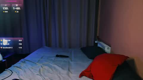 Snapshot of erika_with_love chatting on 02-21-25, 06:26 Erika online show from 02-21-25, 06:26