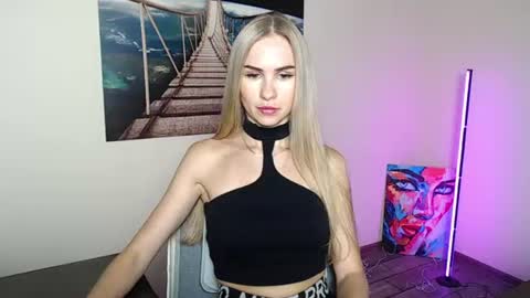 Snapshot of erikagavin chatting on 07-16-26, 12:00 Erika online show from 07-16-26, 12:00