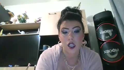 erikaguapa1989 online show from 05-25-26, 01:55
