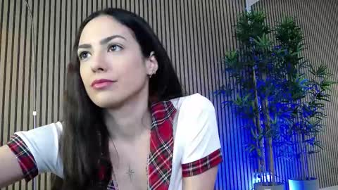 erikarossee online show from 02-06-26, 07:02