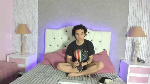 Eris y Erian online show from 01-05-26, 08:01