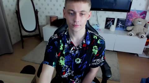 Snapshot of ermak_reborn chatting on 02-13-25, 02:01 Max online show from 02-13-25, 02:01