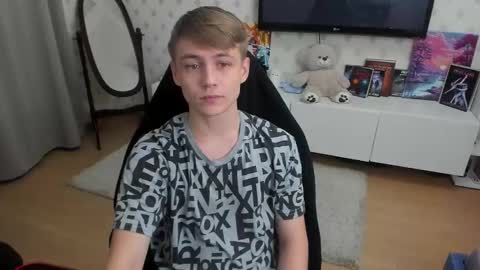 Snapshot of ermak_reborn chatting on 09-27-25, 01:10 Max online show from 09-27-25, 01:10