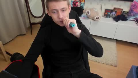 Snapshot of ermak_reborn chatting on 11-27-25, 01:40 Max online show from 11-27-25, 01:40