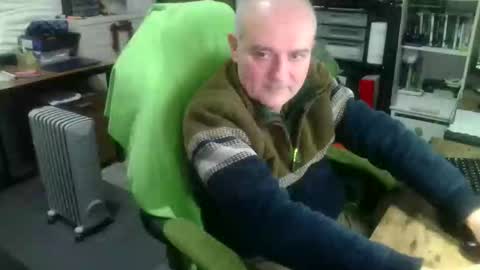 ernello online show from 12-01-25, 10:26