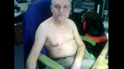 Snapshot of ernello chatting on 01-18-26, 09:40 ernello online show from 01-18-26, 09:40