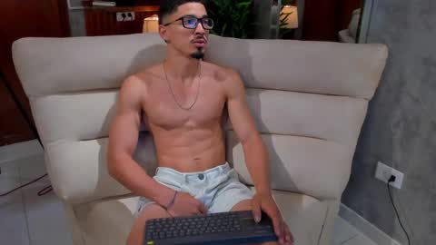 Snapshot of eros_becker_ chatting on 04-24-26, 02:36 eros_becker_ online show from 04-24-26, 02:36