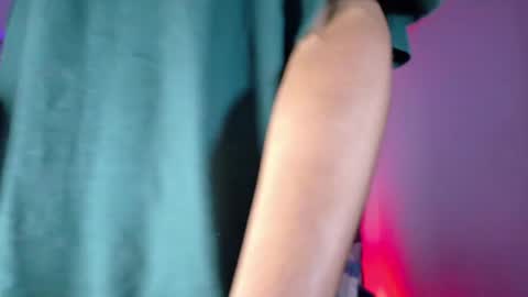 Snapshot of eros_chipre chatting on 05-13-26, 03:04 Eros online show from 05-13-26, 03:04