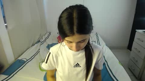 Snapshot of erosgirls_ chatting on 10-10-25, 08:30 erosgirls_ online show from 10-10-25, 08:30