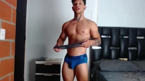 Eros online show from 09-11-25, 04:07