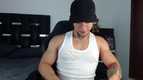 Snapshot of erosscott chatting on 07-03-26, 03:35 Eros online show from 07-03-26, 03:35