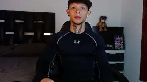 Snapshot of erosscott chatting on 07-06-26, 01:24 Eros online show from 07-06-26, 01:24