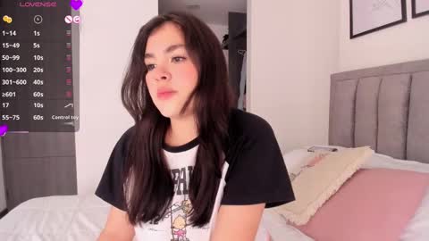 Snapshot of erotic_boobs chatting on 02-13-25, 03:03 Karen online show from 02-13-25, 03:03