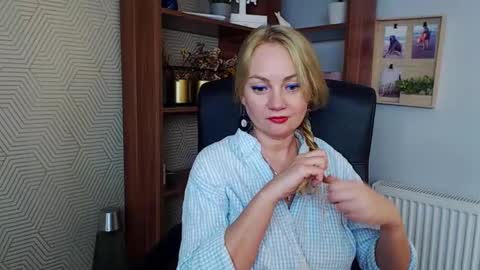 Snapshot of erotic_kaya chatting on 11-17-25, 05:52 KAYA online show from 11-17-25, 05:52