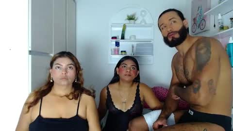 Snapshot of erotic_spa chatting on 04-23-26, 05:59 EROTIC SPA online show from 04-23-26, 05:59