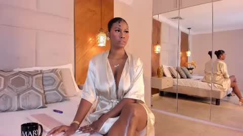 Snapshot of eroticalana_ chatting on 07-21-26, 12:02 Alana online show from 07-21-26, 12:02
