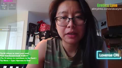 Snapshot of eroticalynn chatting on 02-21-25, 07:32 Lynn online show from 02-21-25, 07:32