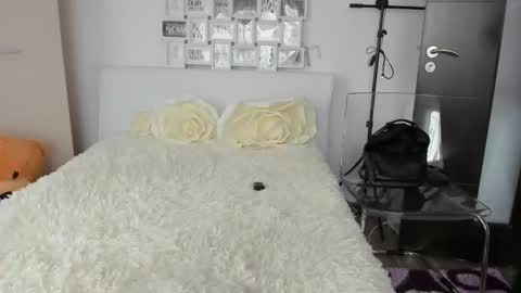 Snapshot of eroticsensualkitty4u chatting on 12-27-24, 08:45 eroticsensualkitty4u online show from 12-27-24, 08:45