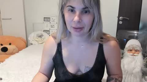 eroticsensualkitty4u online show from 12-16-25, 04:23