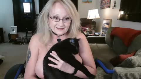 Snapshot of eroticsiren2 chatting on 02-09-25, 04:04 EroticSiren2 online show from 02-09-25, 04:04